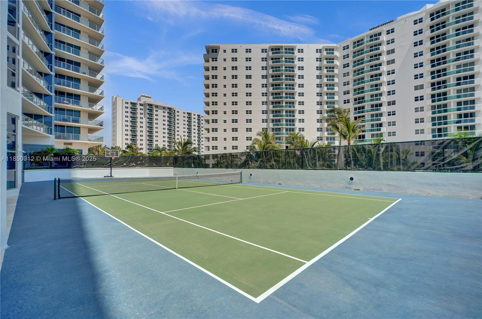 OCEAN PALMS - Residential