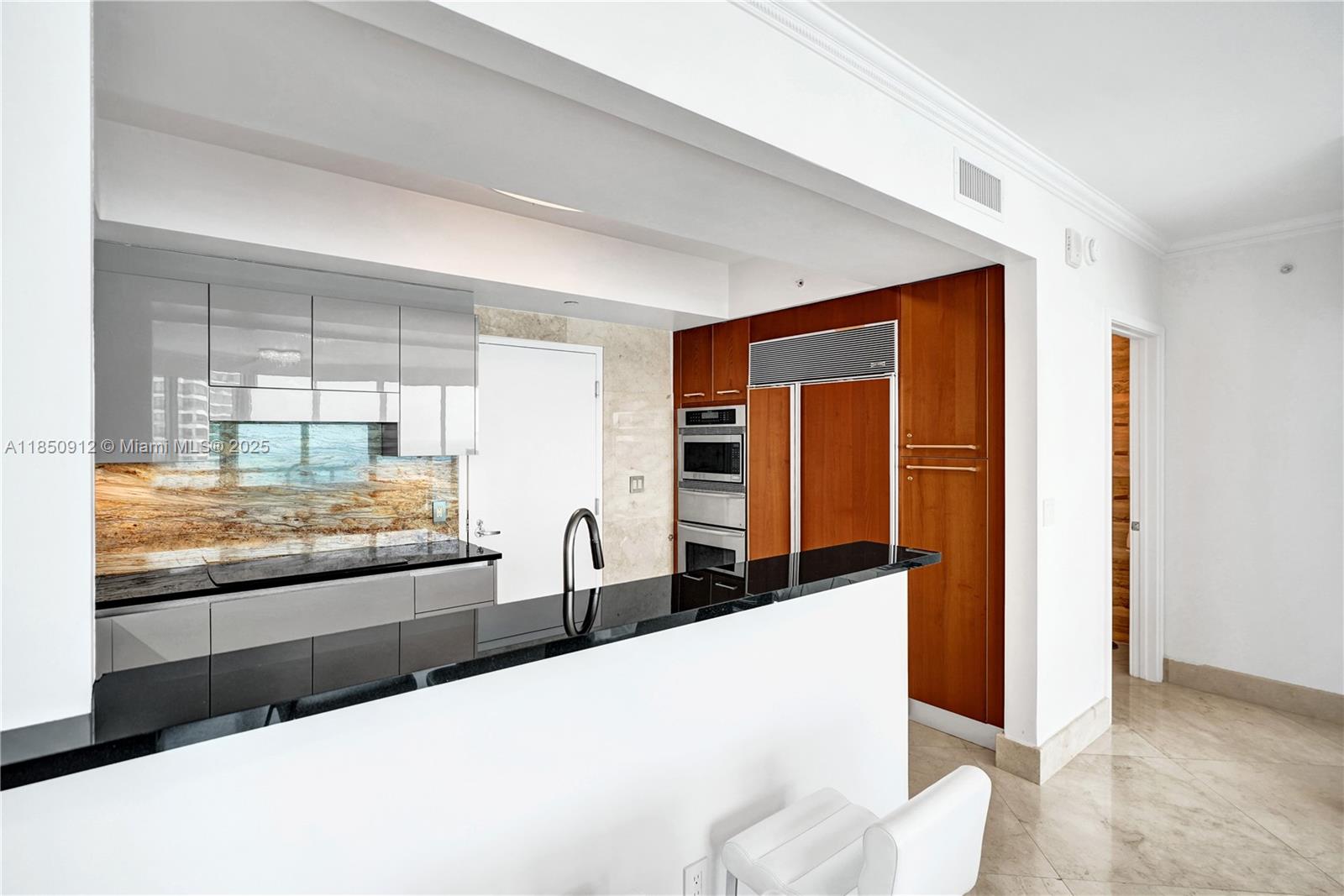 OCEAN PALMS - Residential