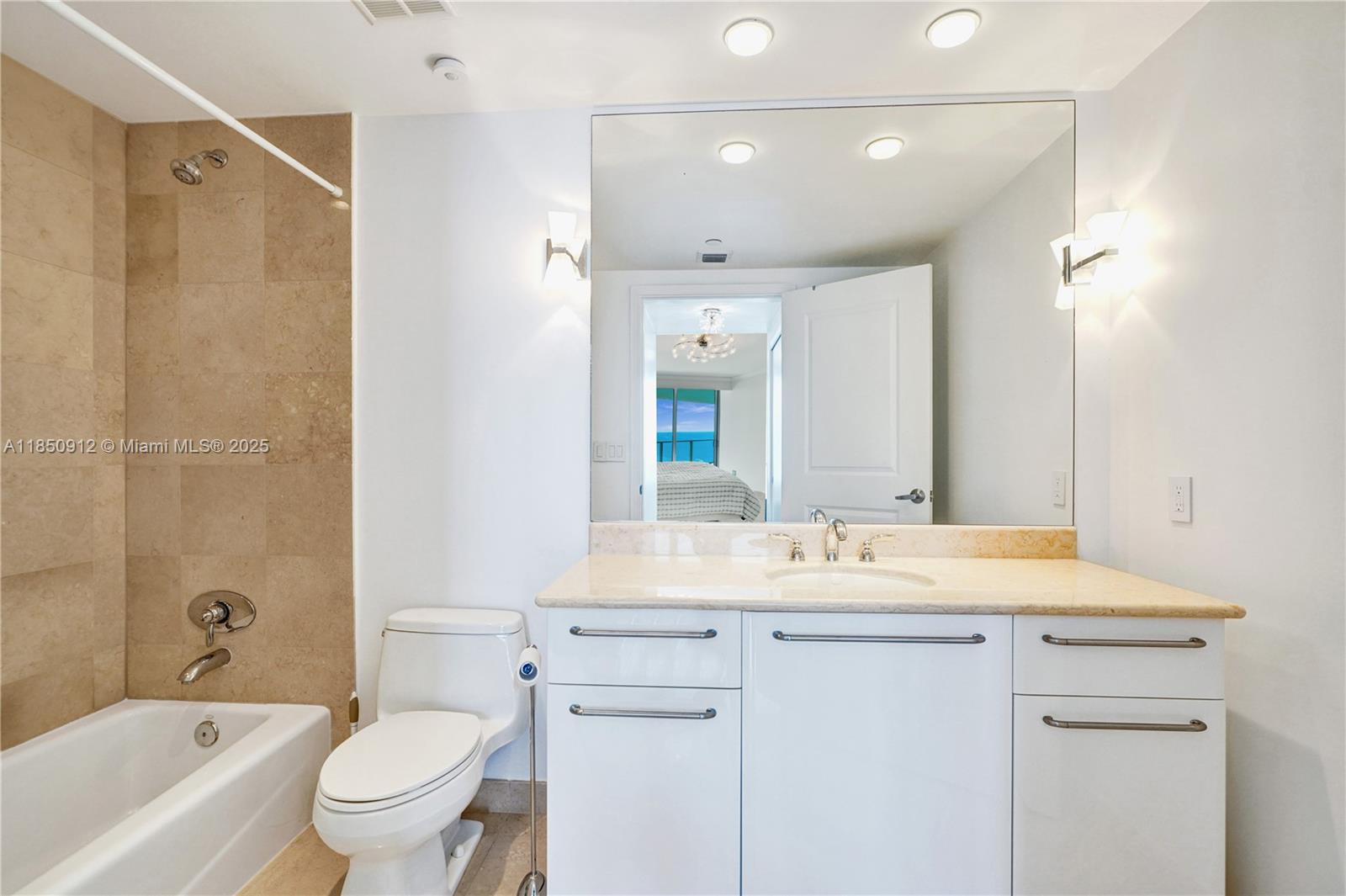 OCEAN PALMS - Residential