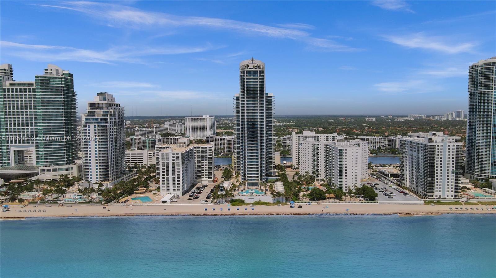 OCEAN PALMS - Residential