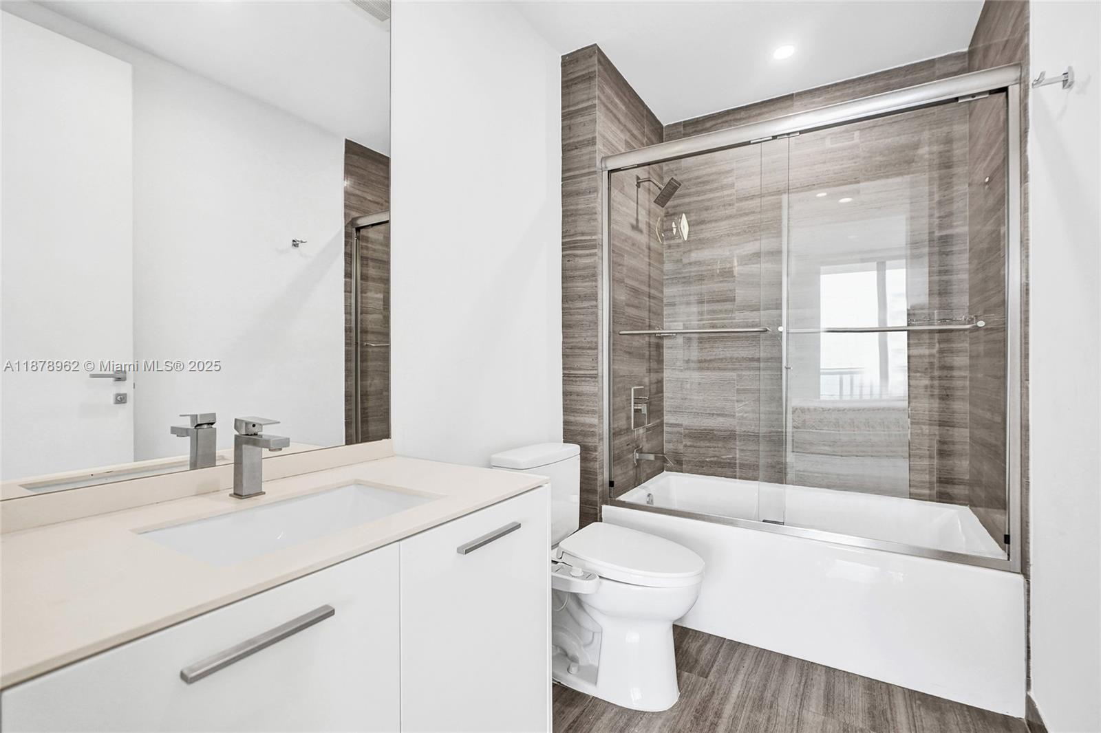 BRICKELLHOUSE CONDO - Residential Lease