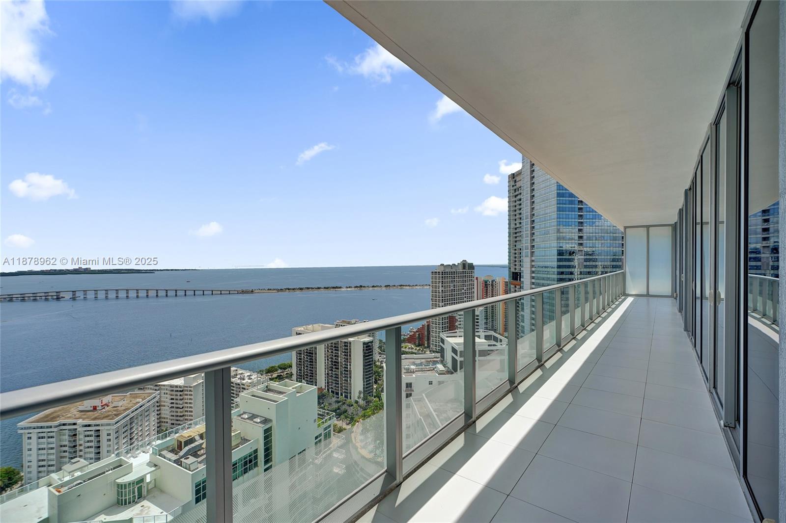 1300 Brickell Bay Dr 3902