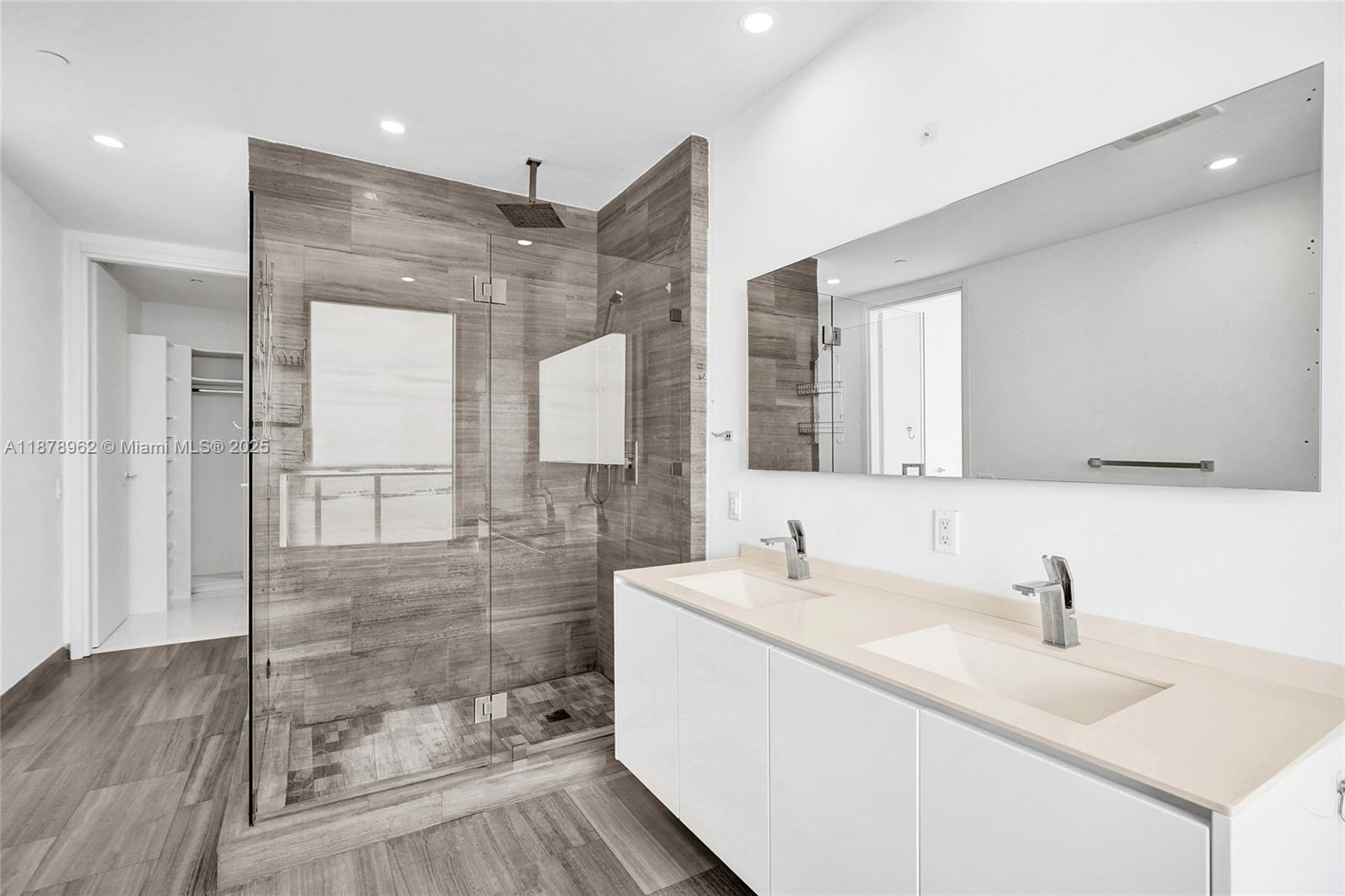 BRICKELLHOUSE CONDO - Residential Lease