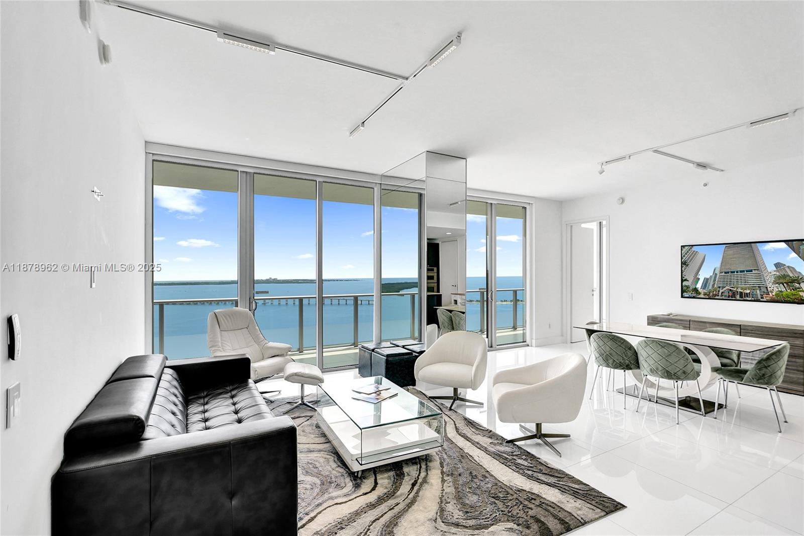 1300 Brickell Bay Dr 3902