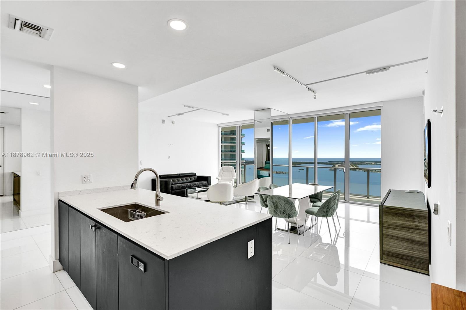 BRICKELLHOUSE CONDO - Residential Lease