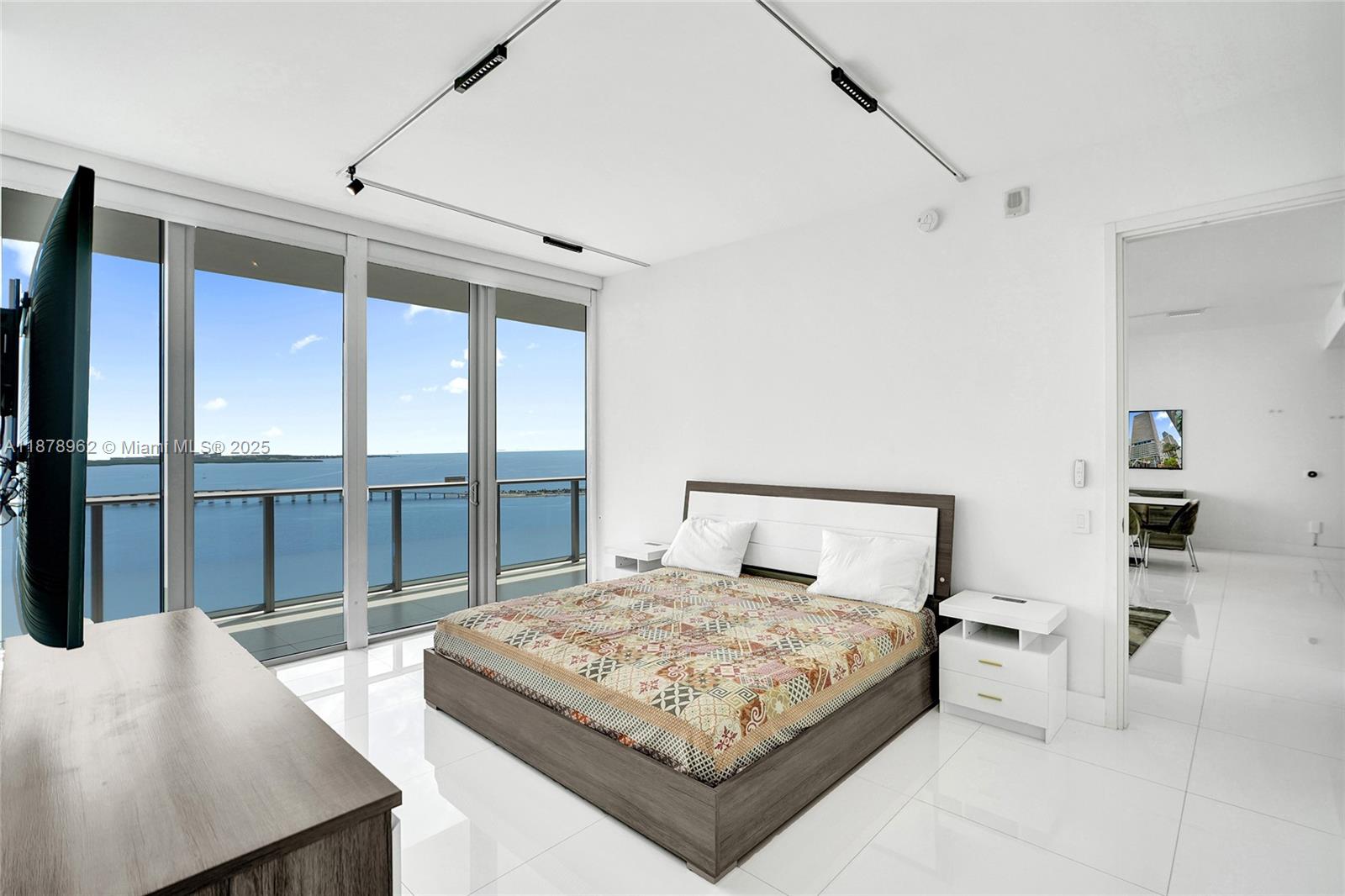 BRICKELLHOUSE CONDO - Residential Lease