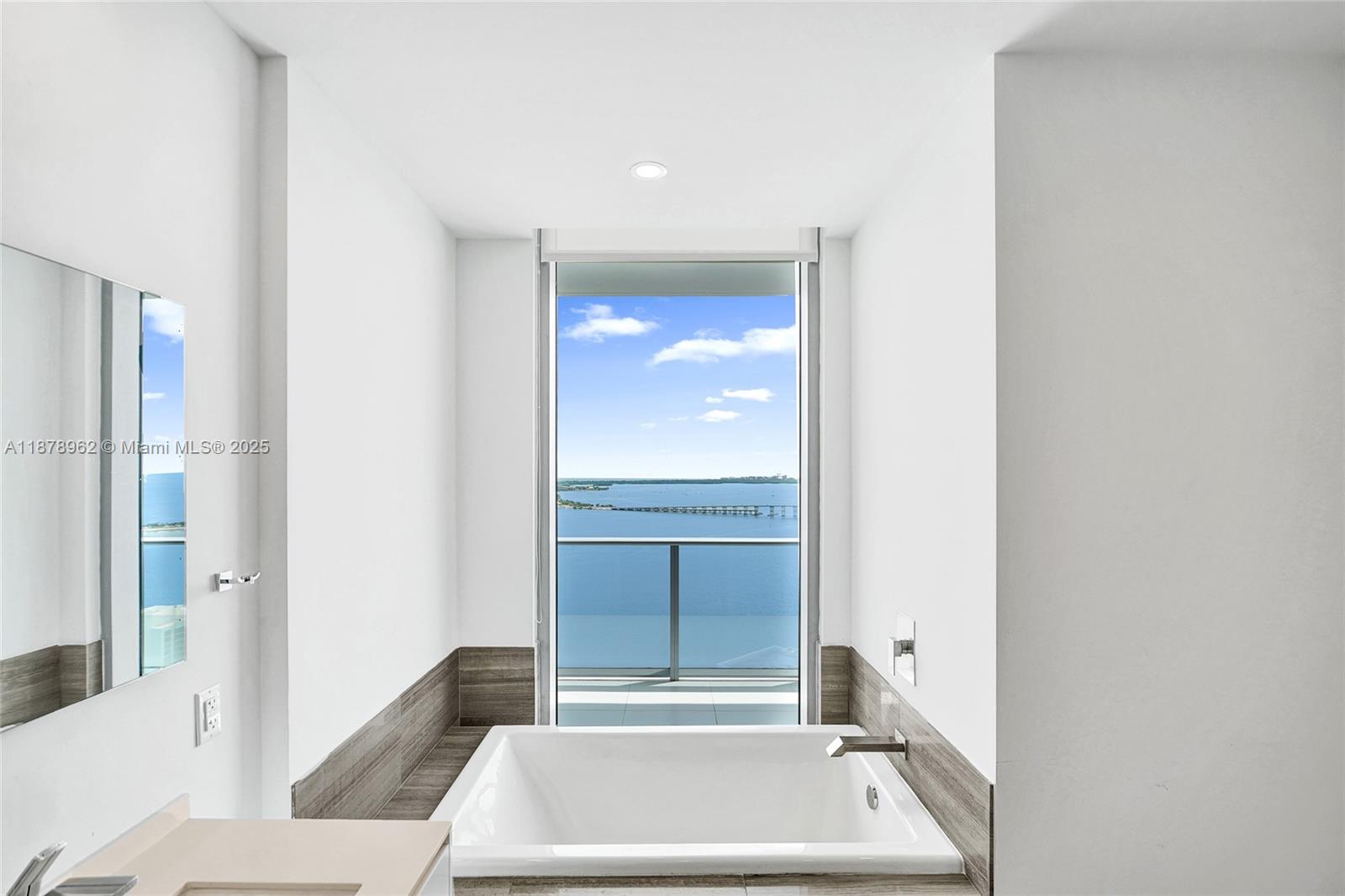 BRICKELLHOUSE CONDO - Residential Lease