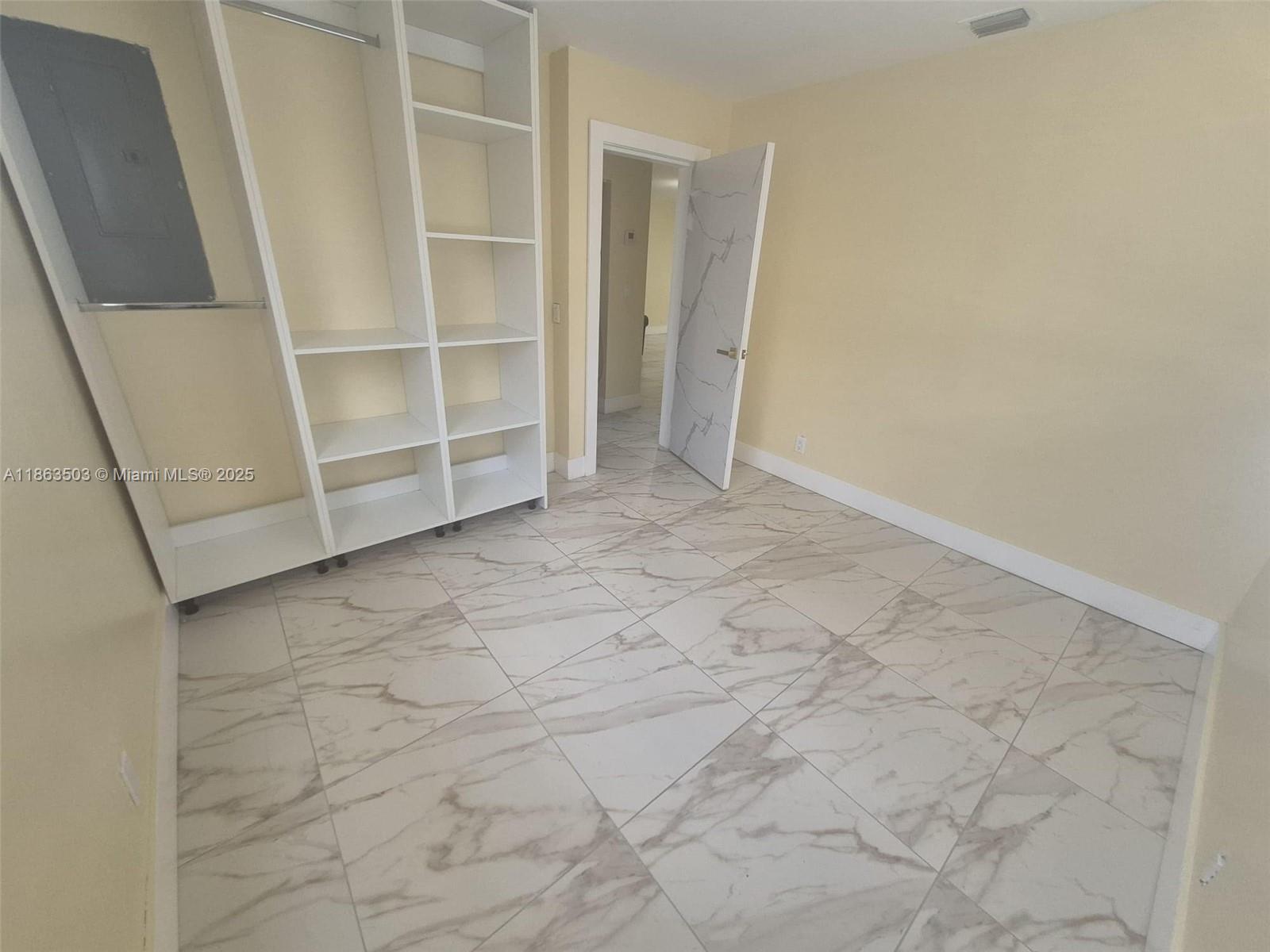 RIDGE GROVE ADD 1 - Residential Lease