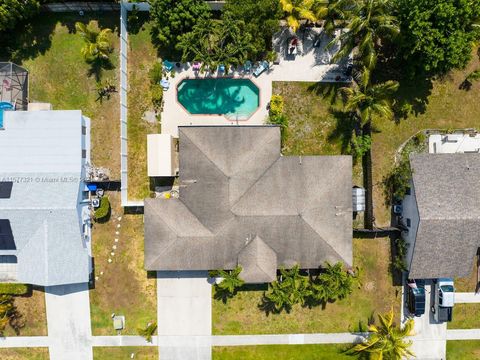 A home in Royal Palm Beach