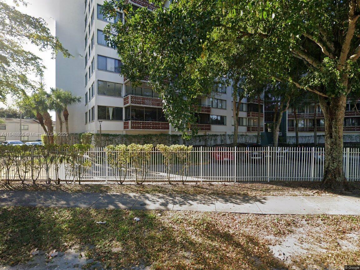 INVERRARY GARDENS CONDO I - Residential