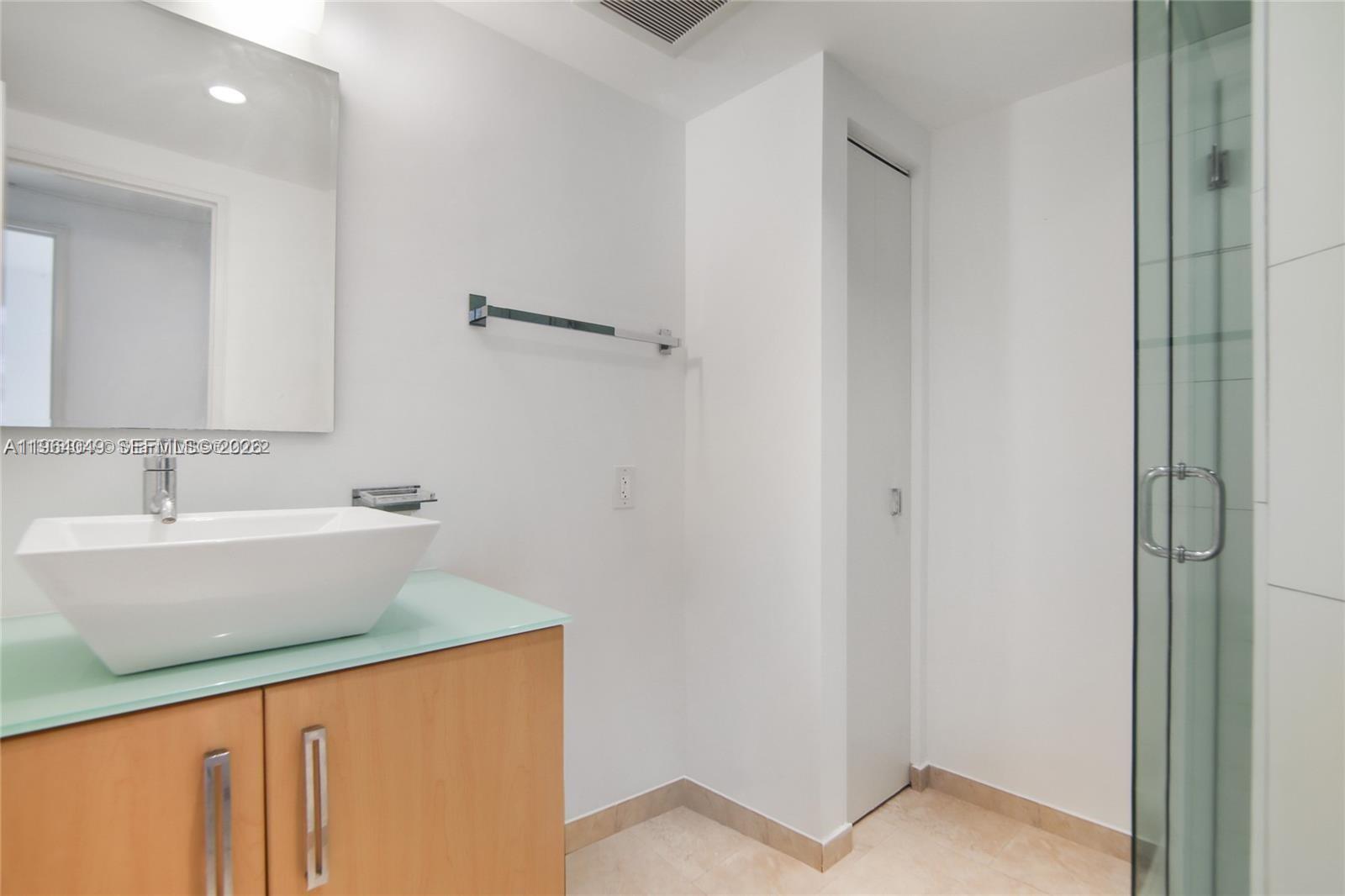 10185 Collins Ave 1214