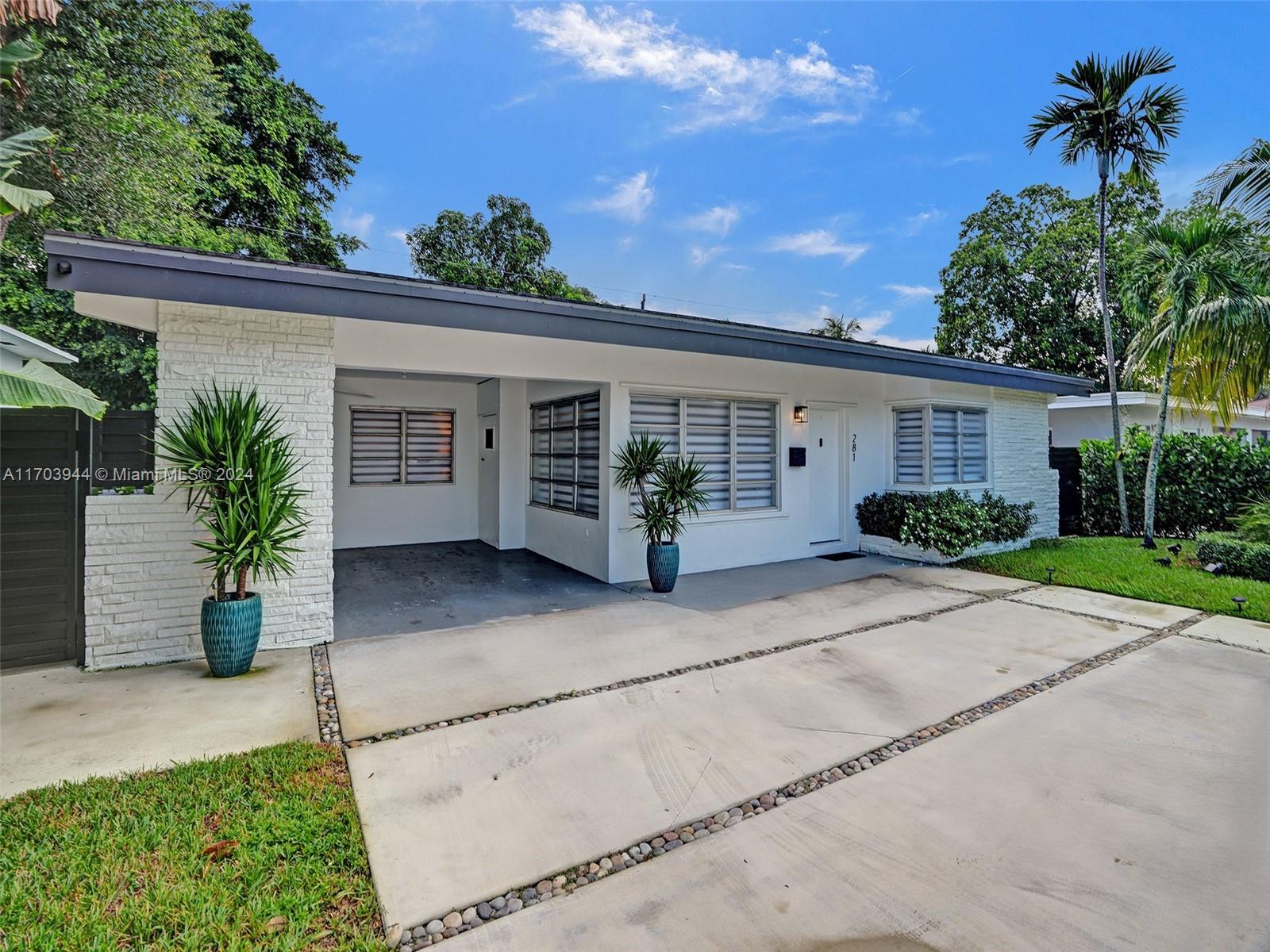 281 Ne 112th St, Miami, Broward County, Florida - 3 Bedrooms  
2 Bathrooms - 