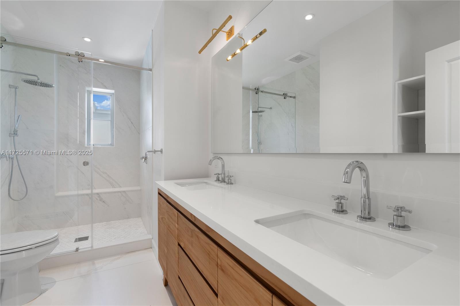 CORAL GABLES RIVIERA SEC - Residential