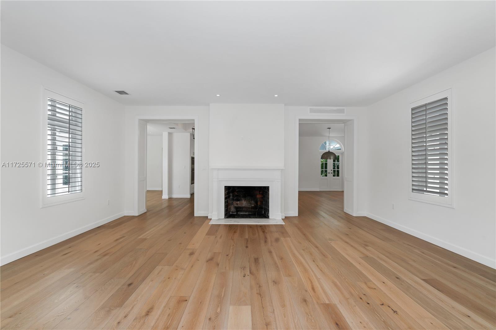 CORAL GABLES RIVIERA SEC - Residential