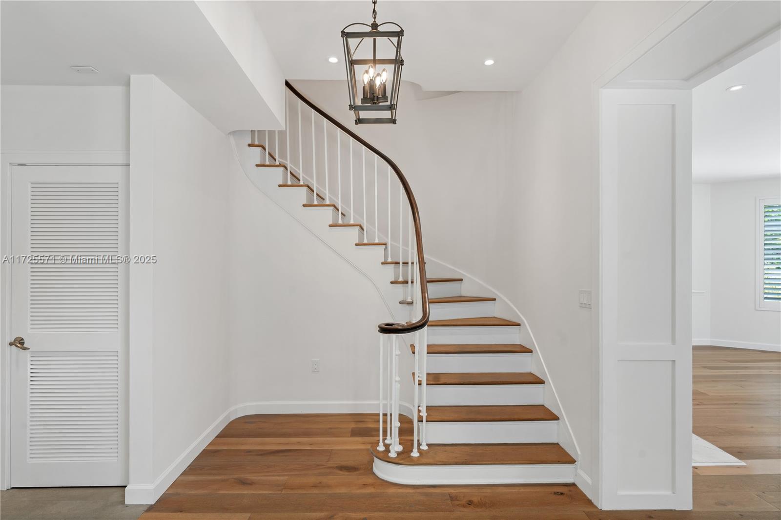 CORAL GABLES RIVIERA SEC - Residential