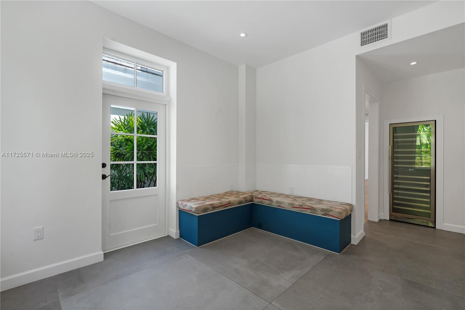 CORAL GABLES RIVIERA SEC - Residential