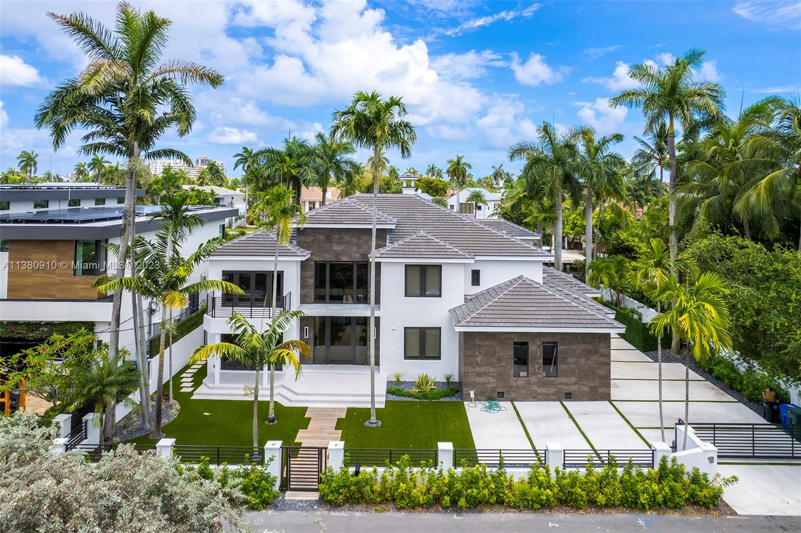 DAWSONS POINT - Residential