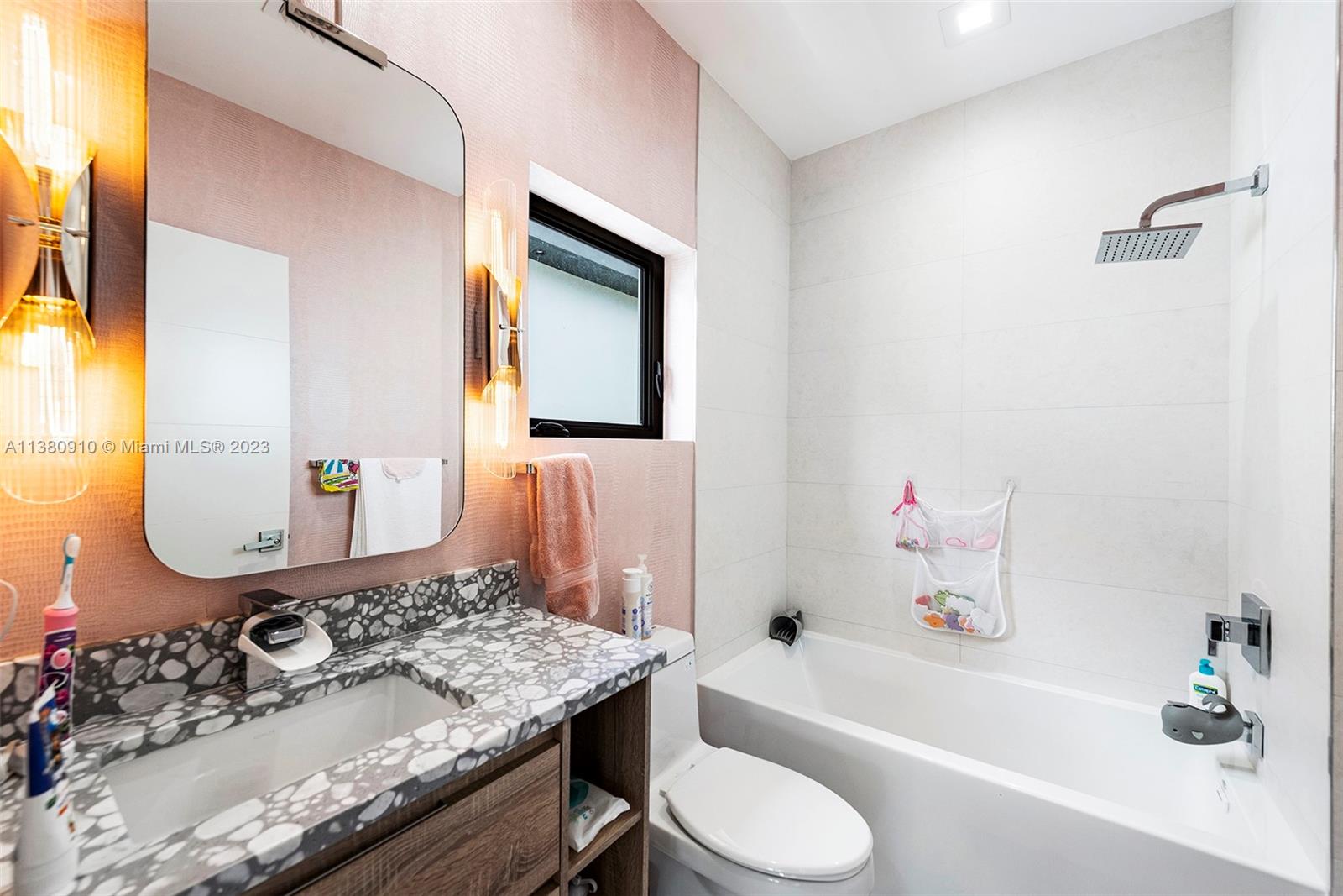 DAWSONS POINT - Residential