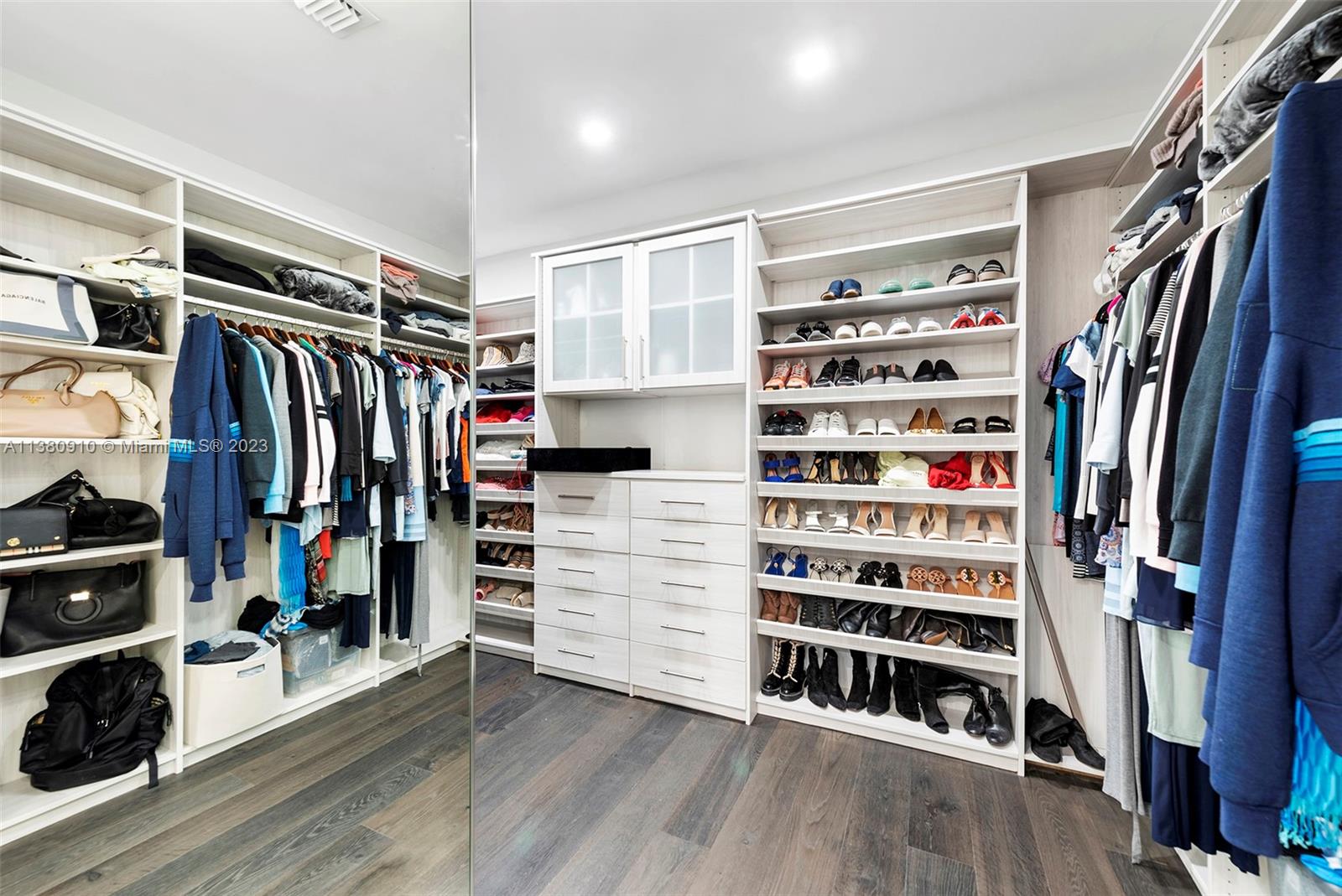 DAWSONS POINT - Residential