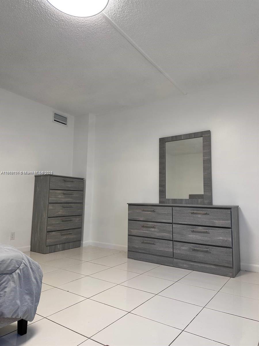 MEADOWBROOK TOWERS CONDO - Residential