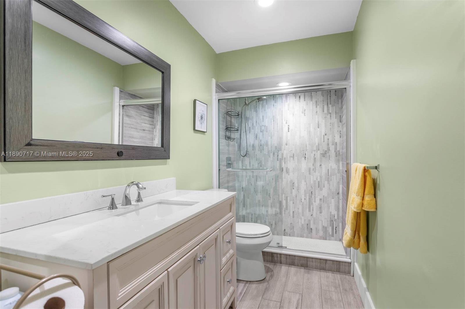 RIVER SHORES CONDO - Residential