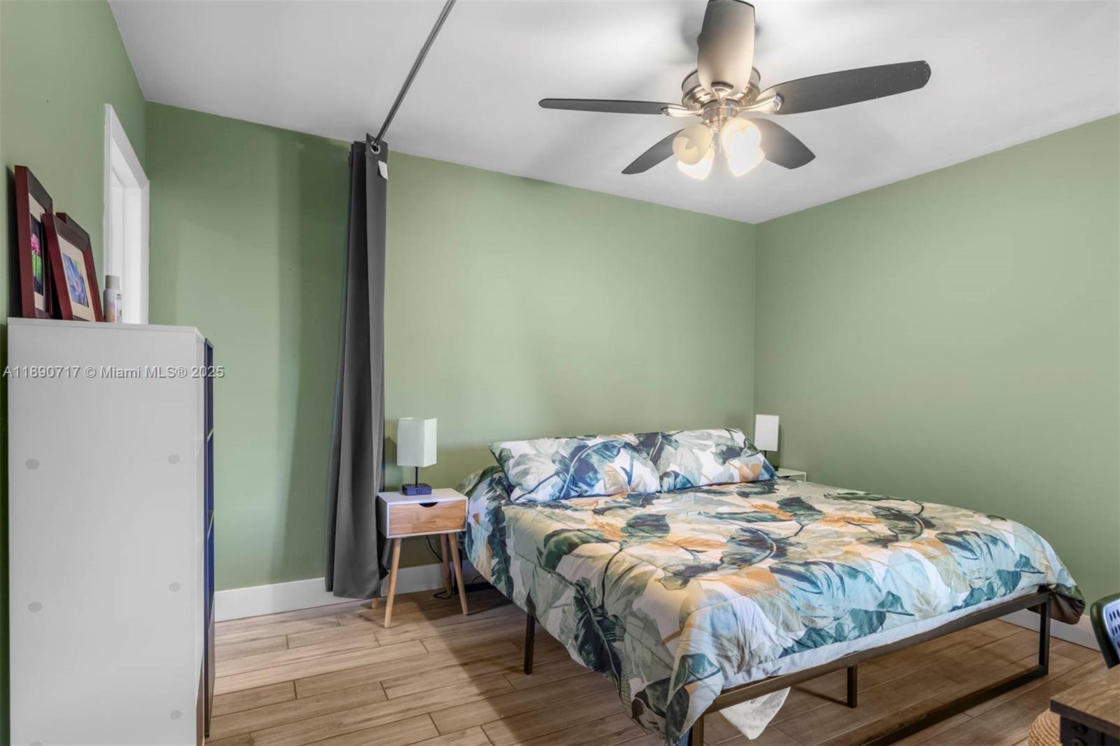 RIVER SHORES CONDO - Residential