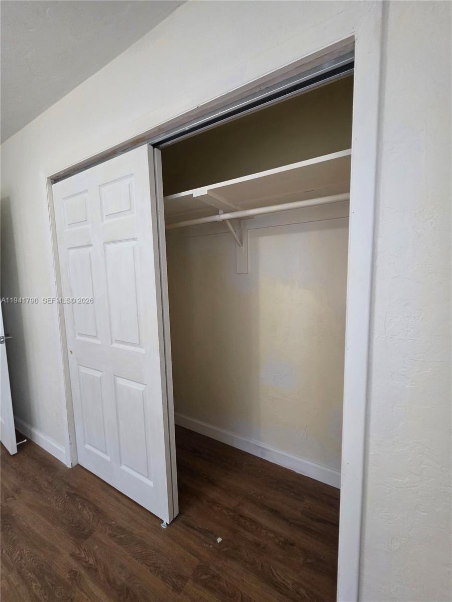 INGLESIDE PARK - Residential