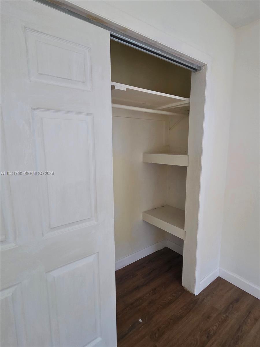 INGLESIDE PARK - Residential