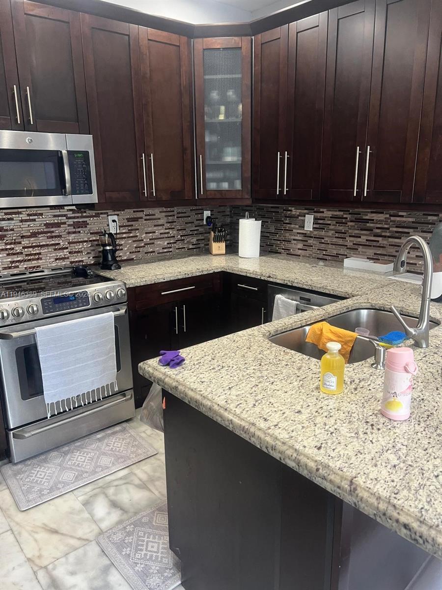 4301 SW 160th Ave 215