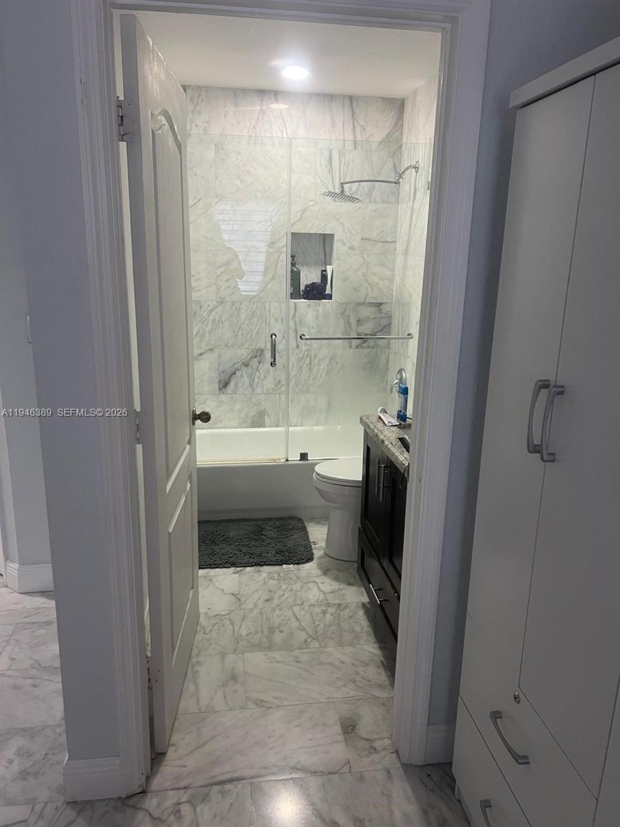 COURTYARDS THREE CONDO - Residential