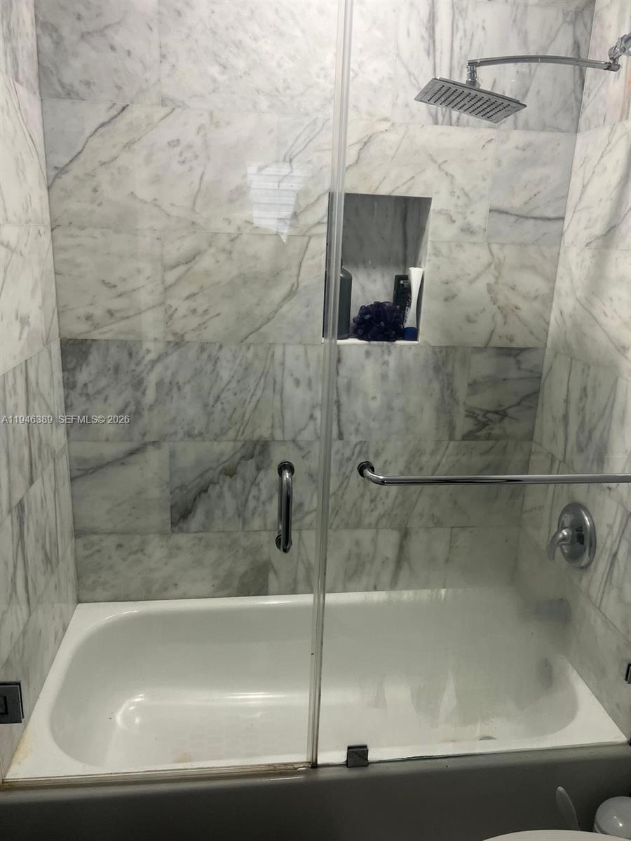 COURTYARDS THREE CONDO - Residential