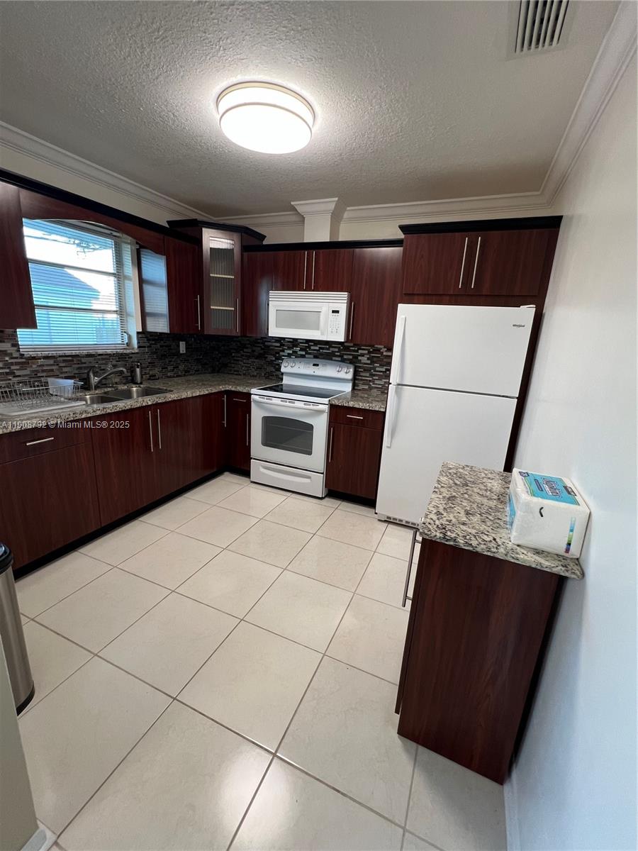 FULFORDALE ADDN 1 SEC C - Residential Lease