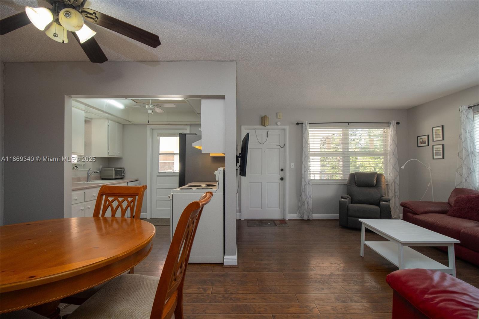 STAR PARADISE CONDO - Residential