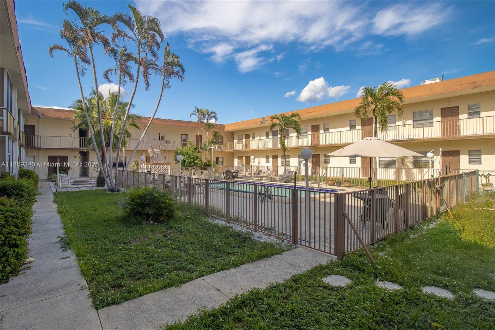 STAR PARADISE CONDO - Residential