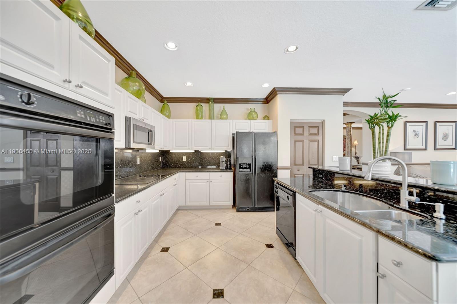 SILVER SHORES (PARCELS A - Residential