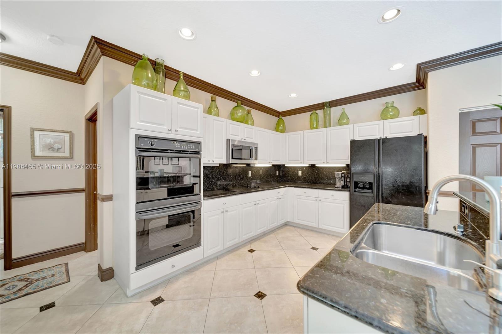 SILVER SHORES (PARCELS A - Residential