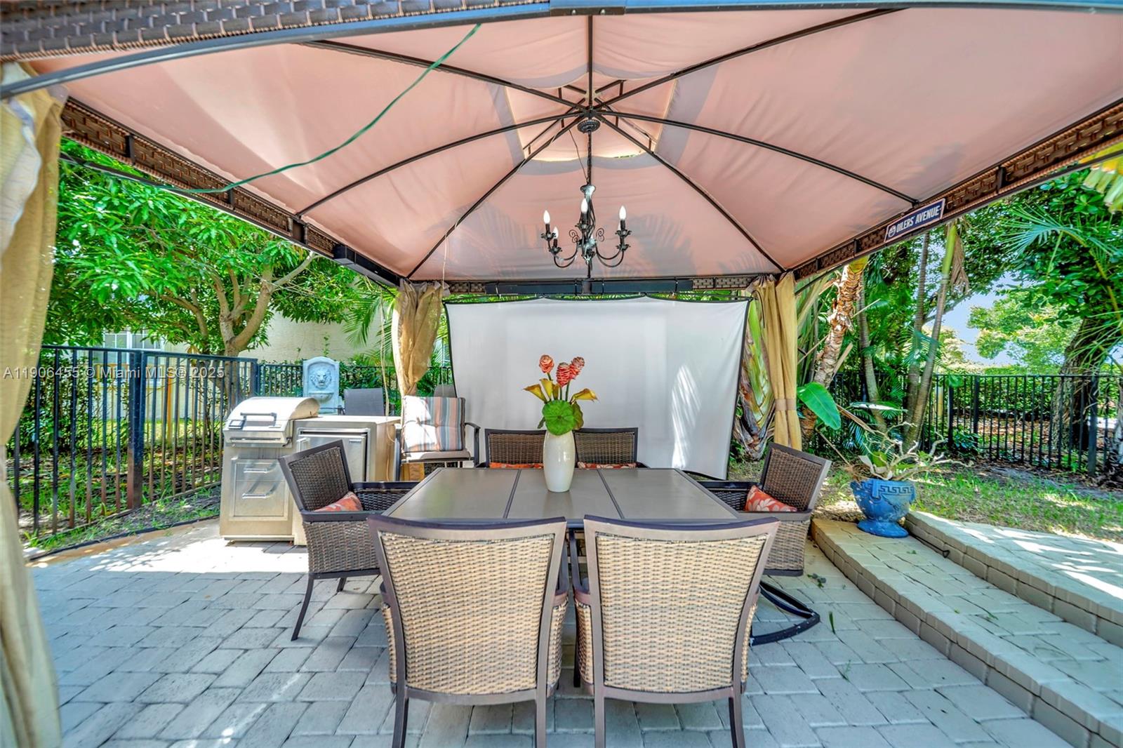 SILVER SHORES (PARCELS A - Residential