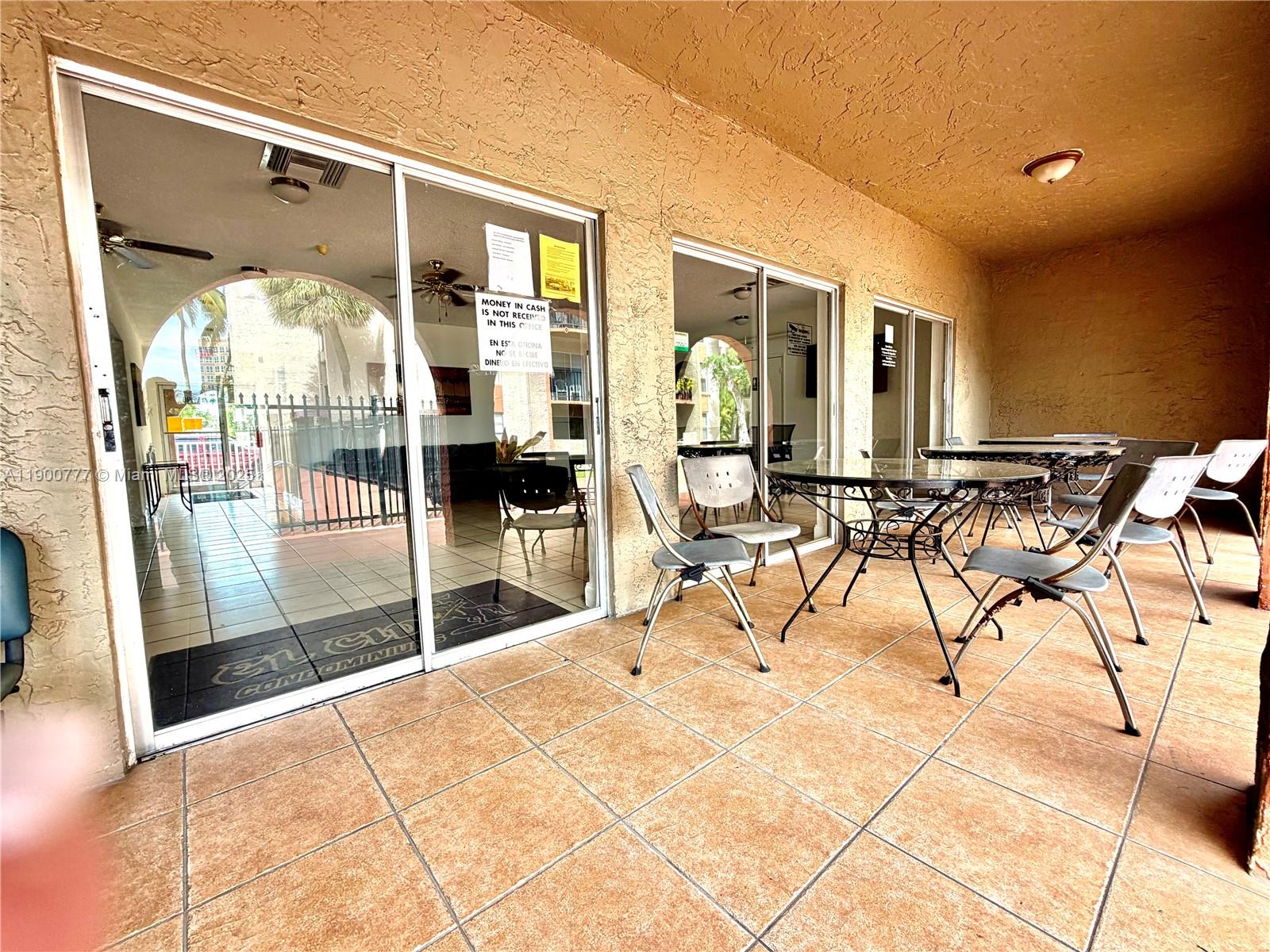 EL CID CONDO - Residential