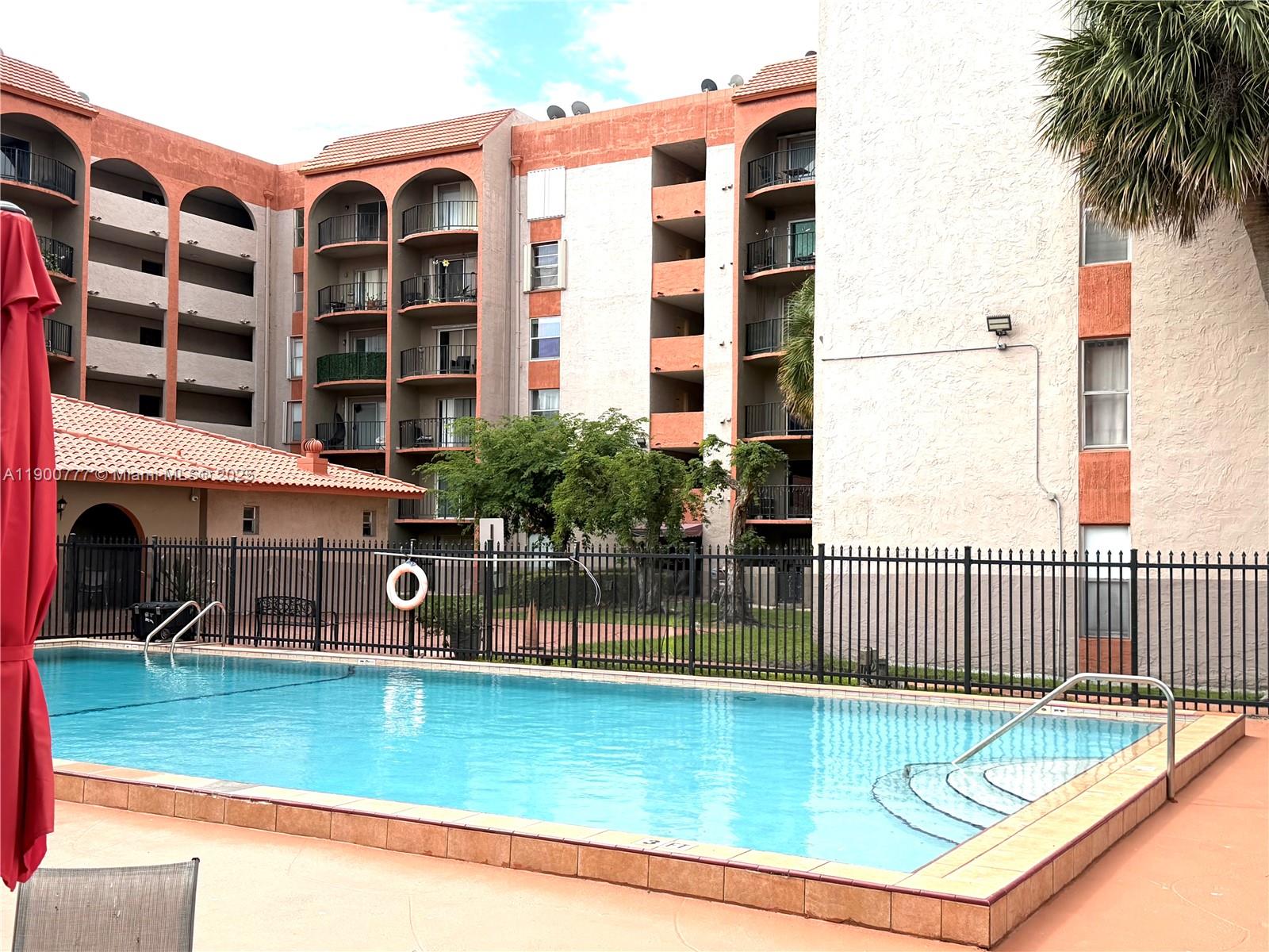 EL CID CONDO - Residential
