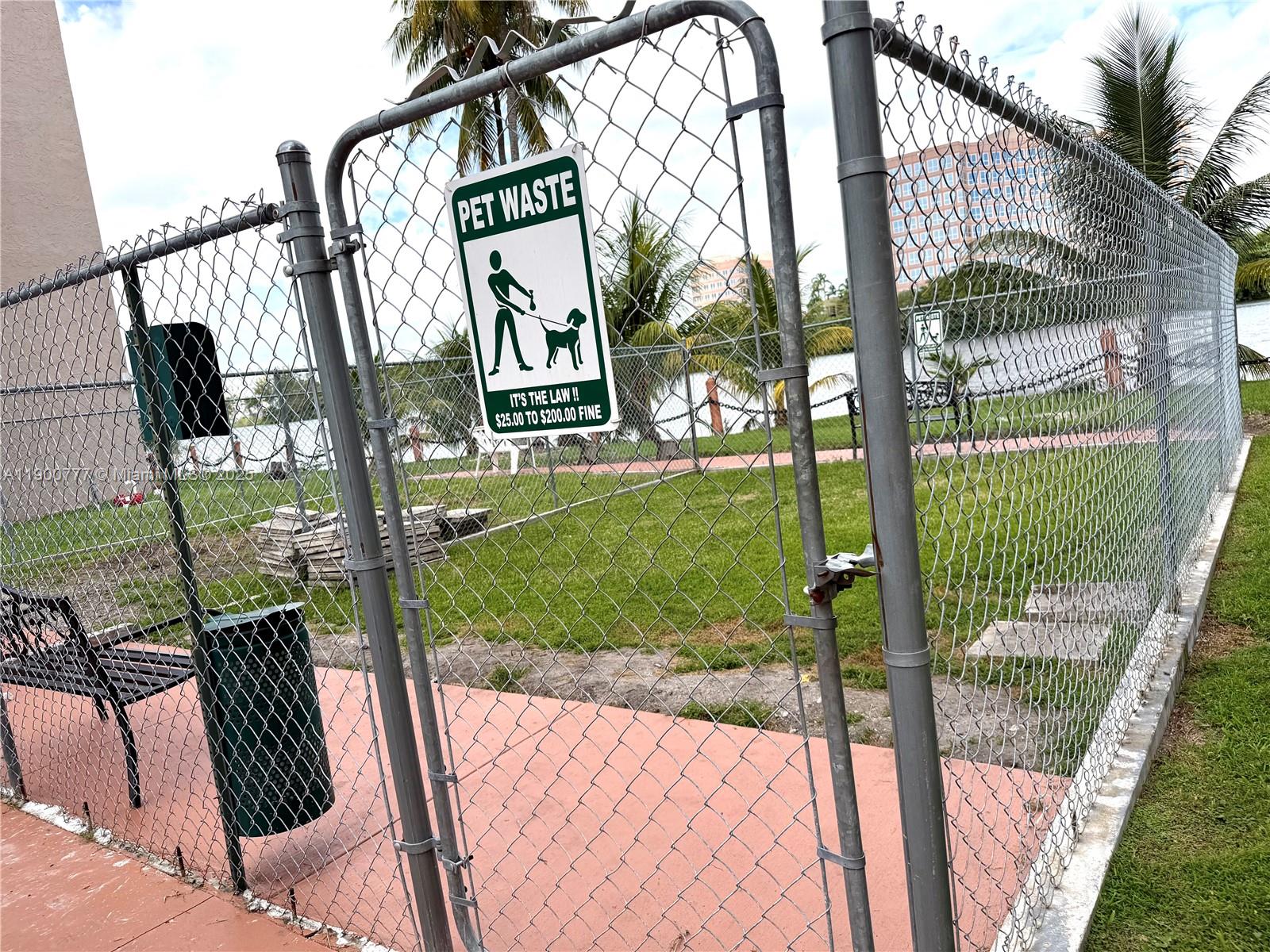 EL CID CONDO - Residential