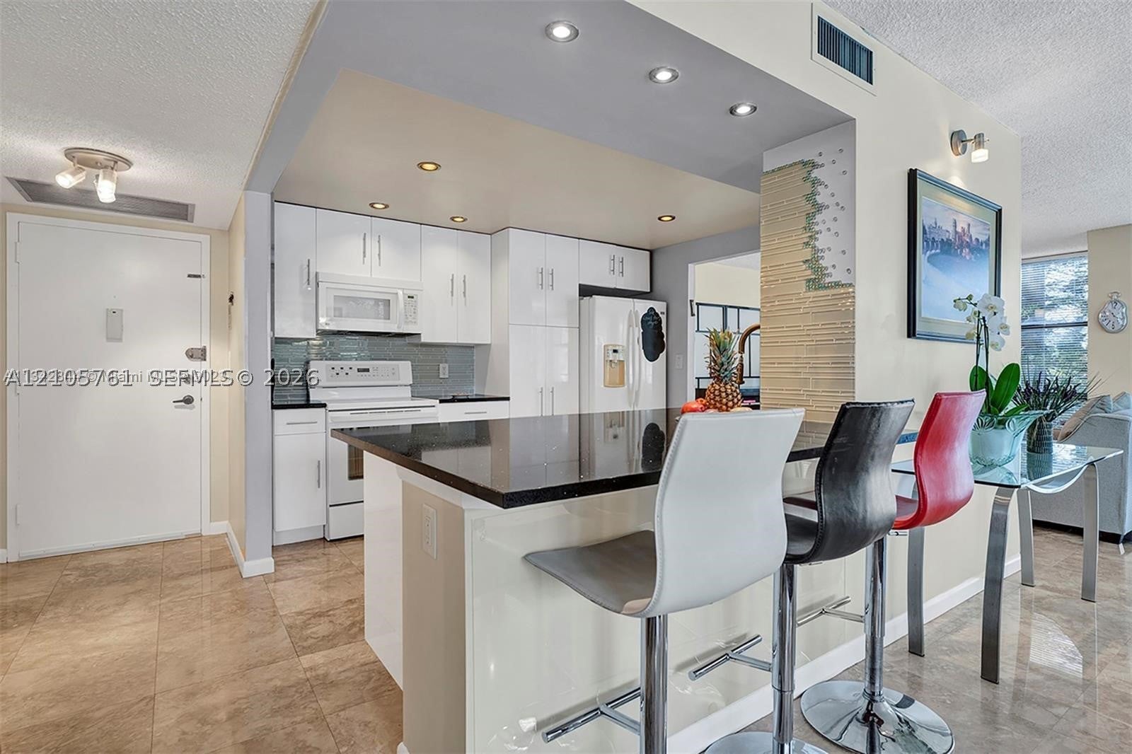 1000 Parkview Dr 231