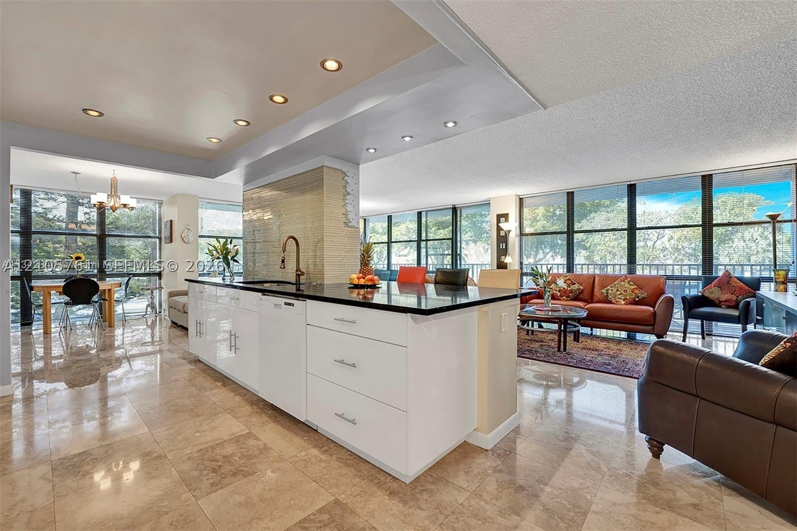 1000 Parkview Dr 231