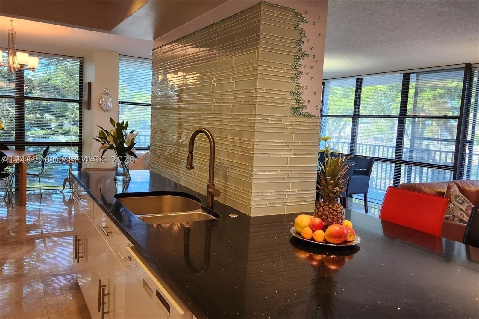 1000 Parkview Dr 231