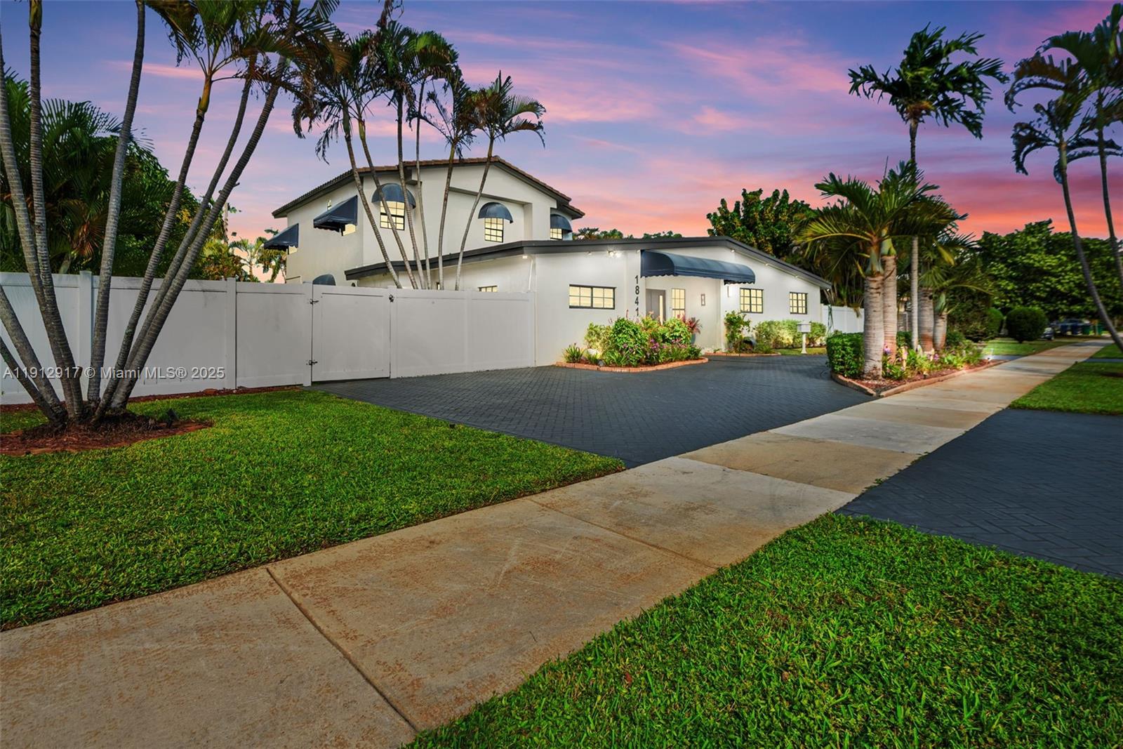 GREYKNOLL ESTATES - Residential