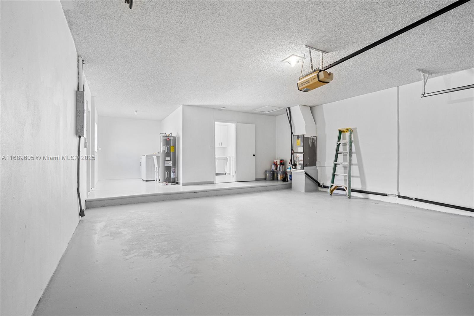 PALM AIRE VILLAGE 3RD SEC - Residential