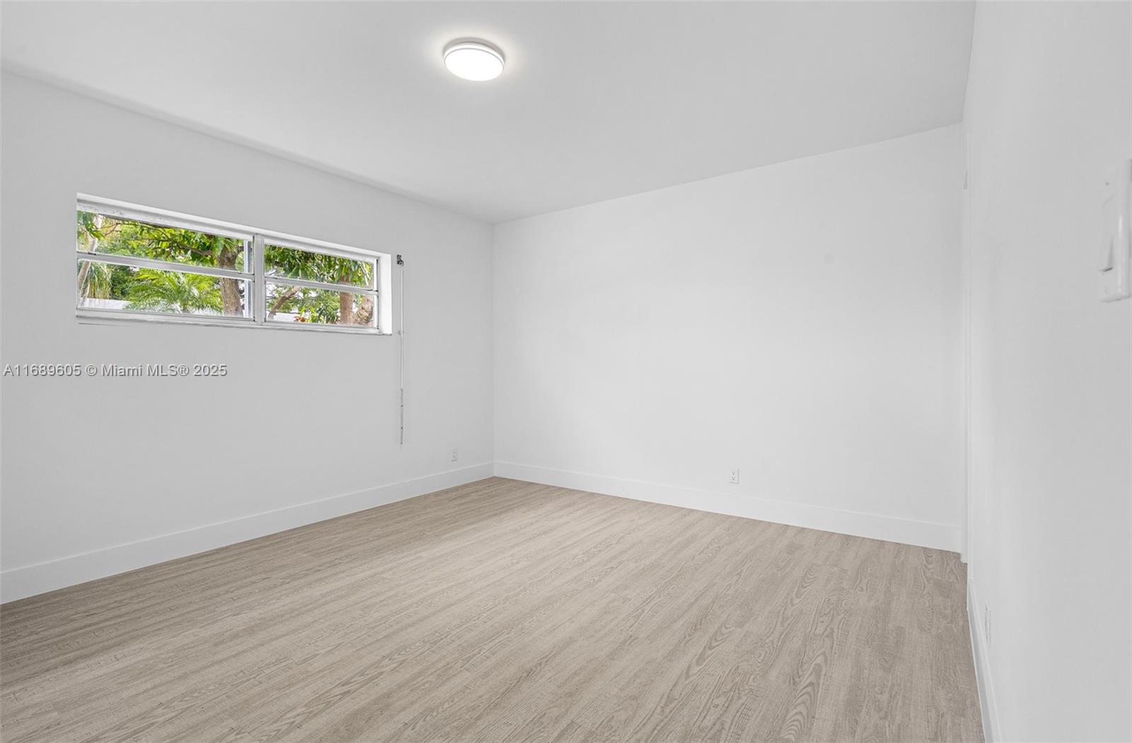 PALM AIRE VILLAGE 3RD SEC - Residential