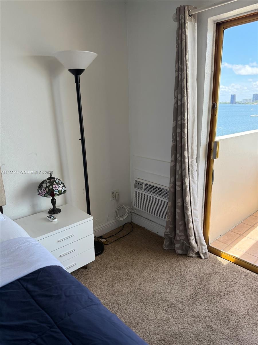 BAYSHORE YACHT & TENNIS C - Residential