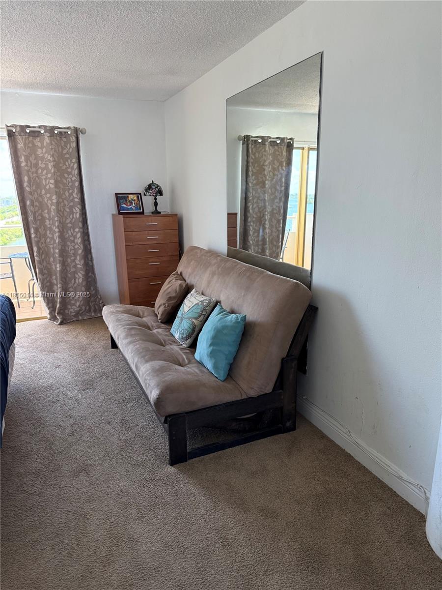 BAYSHORE YACHT & TENNIS C - Residential