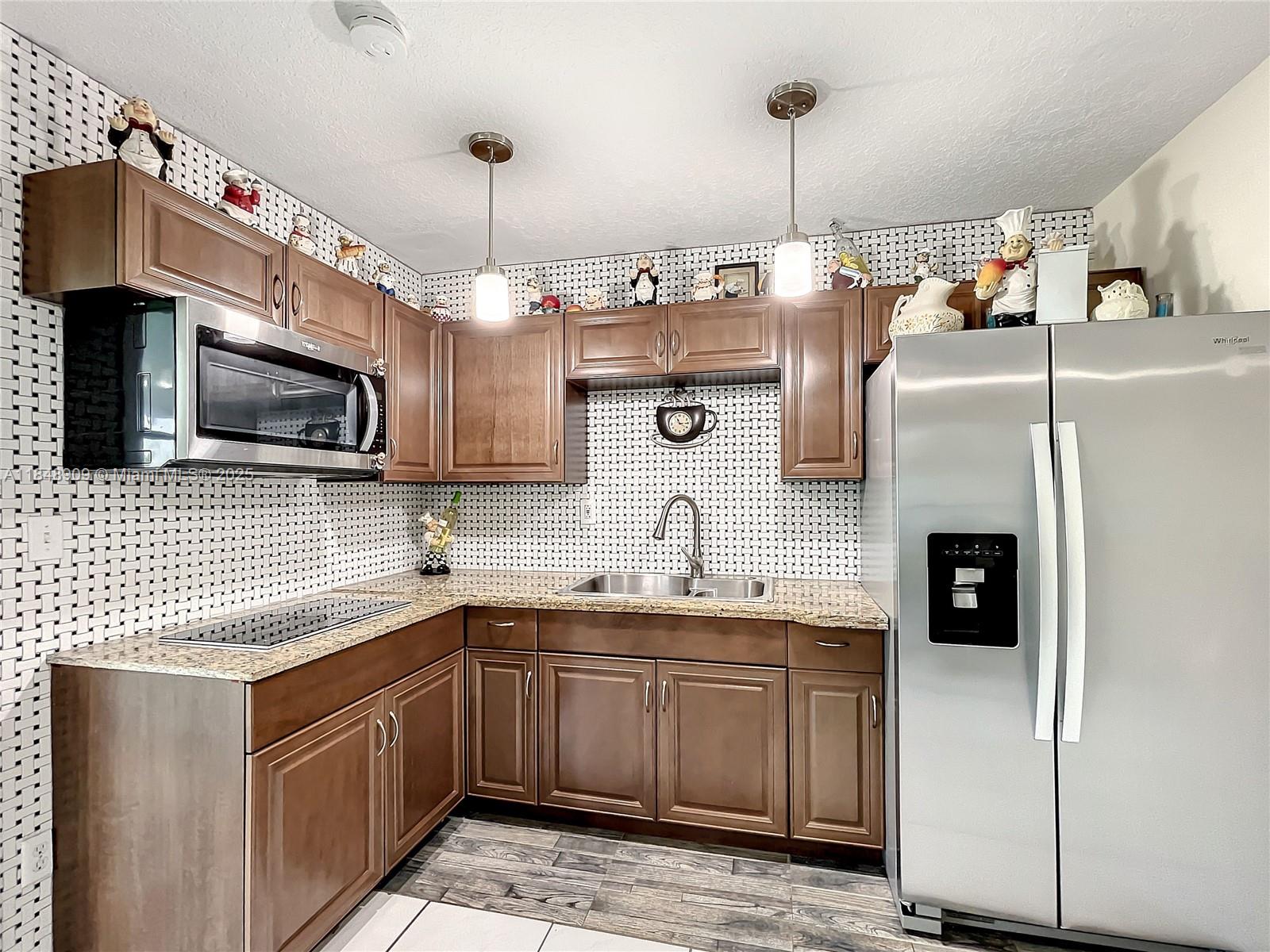 PINE LAKE SEC 1 - Residential