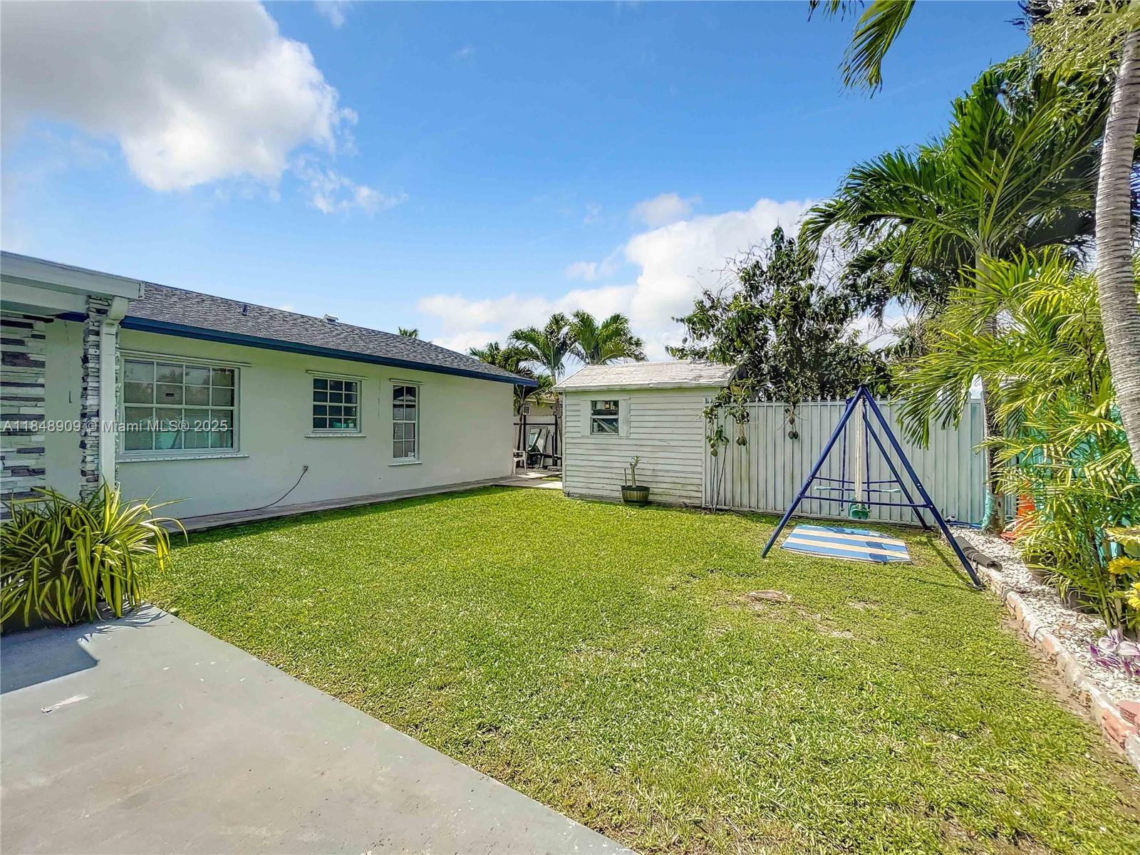 PINE LAKE SEC 1 - Residential